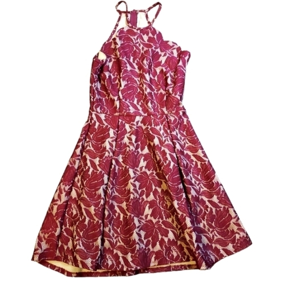 Charlotte Russe NWT Small Lace high neckline Maroon - Picture 1 of 11